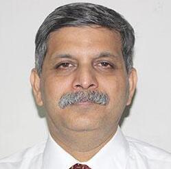 проконсультироваться с доктором Милинд Ваг лучшим пластическим хирургом больницы в Хиранандани, Мумбаи, Индия